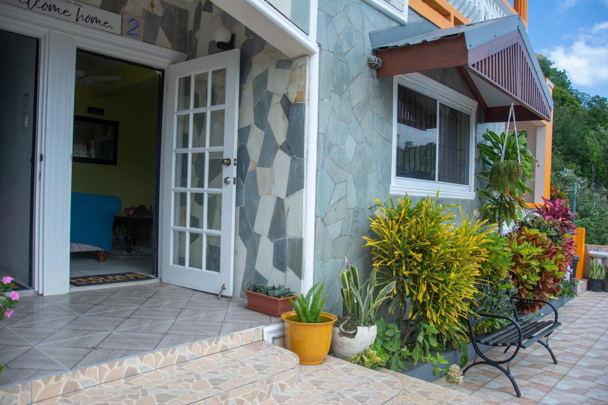Mountain View Apartments Gros Islet Exterior photo